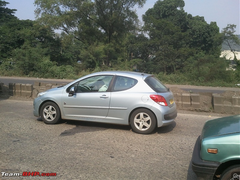 SCOOP Pics : Peugeot (207, 508) spotted testing on the MH Expressway-20111018-15.05.01.jpg
