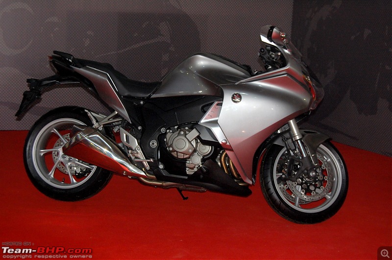 PICS : The Autocar Performance Show 2011-superbikes-1.jpg