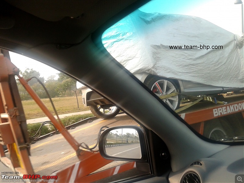 Scoop pics : Small unknown concept under cover *Update* It's the Tata Indica Vista-20120103-14.47.41.jpg