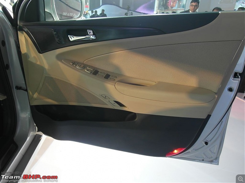 Hyundai @ Auto Expo 2012-sam_0207.jpg