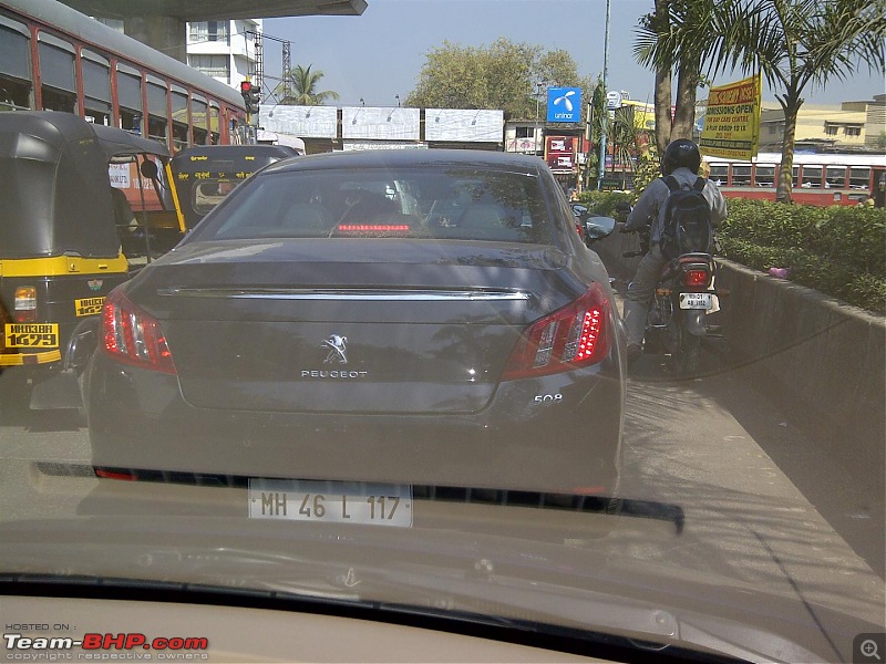 SCOOP Pics : Peugeot (207, 508) spotted testing on the MH Expressway-img2011121000486.jpg