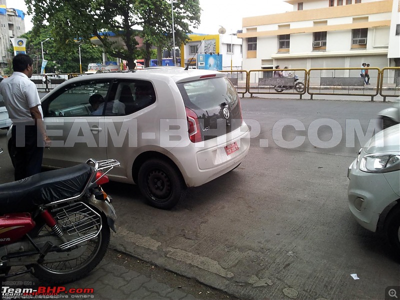 VW Up! spotted testing in Pune, totally undisguised, 2 and 4 door versions spotted.-2d-bac-20120712_142609.jpg