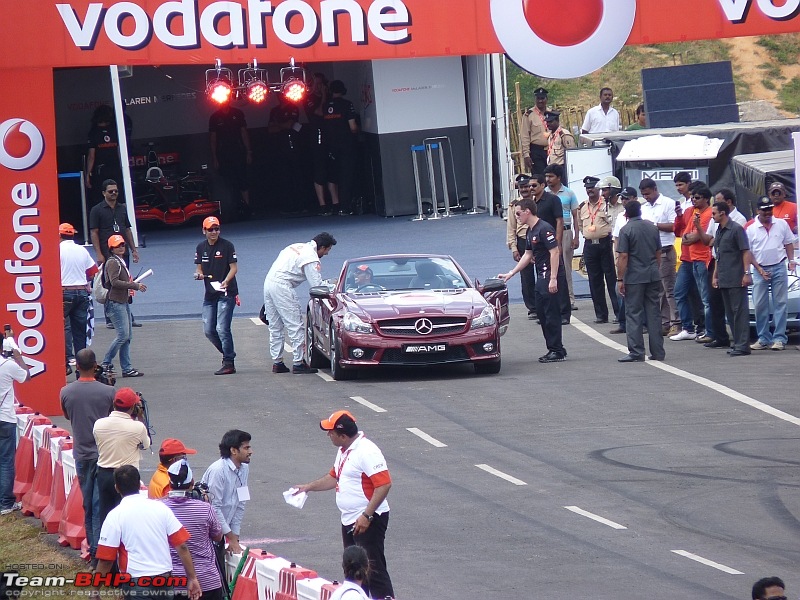 Hamilton drives an F1 car in bangalore! Report from Pg.5 onwards-p1080842.jpg