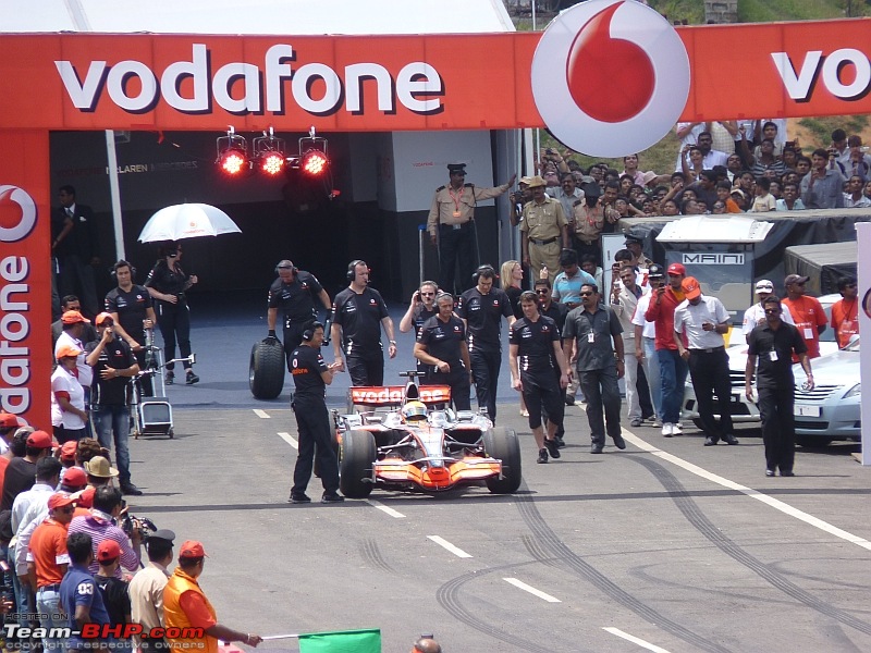 Hamilton drives an F1 car in bangalore! Report from Pg.5 onwards-p1080885.jpg