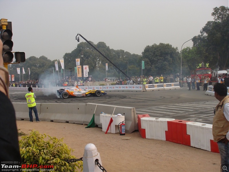 Pics & Videos : Renault F1 Road Show in Delhi-dsc03012.jpg