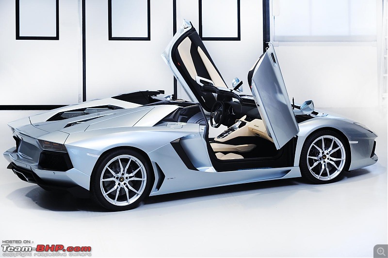 Lamborghini Aventador LP700 'Roadster' - Rendered!-1287582897470667086.jpg