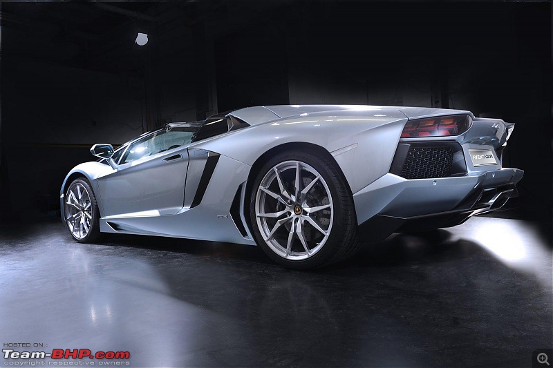 Lamborghini Aventador LP700 'Roadster' - Rendered!-20958413881142125549.jpg