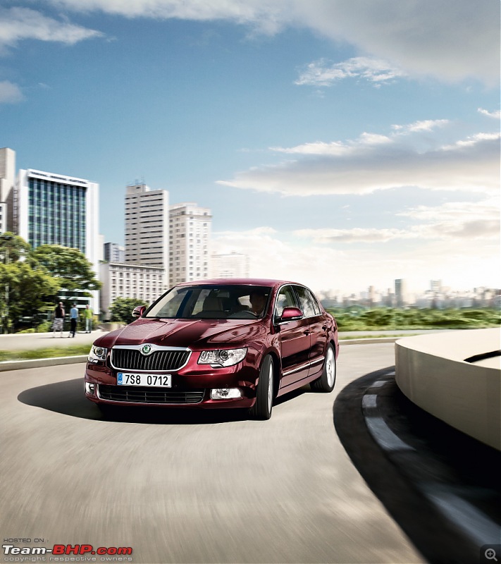 Skoda unveils updated Superb and Superb Combi in Europe-superb09_201204041502.jpg