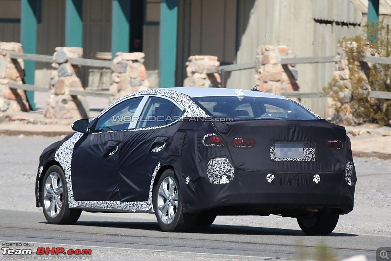 Next generation Hyundai Elantra caught on test-1476590801723212413.jpg