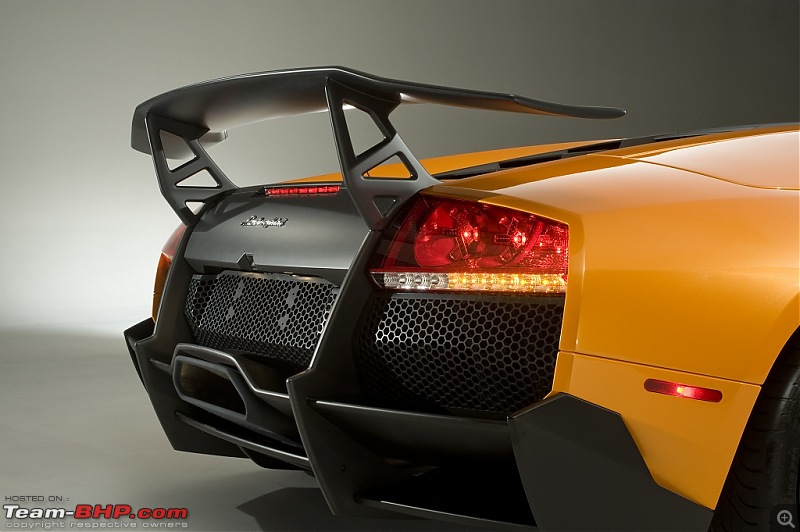 The Lamborghini Aventador LP 750-4SV!-sv_carbon-fiber-opt.-aeropack-wing.jpg