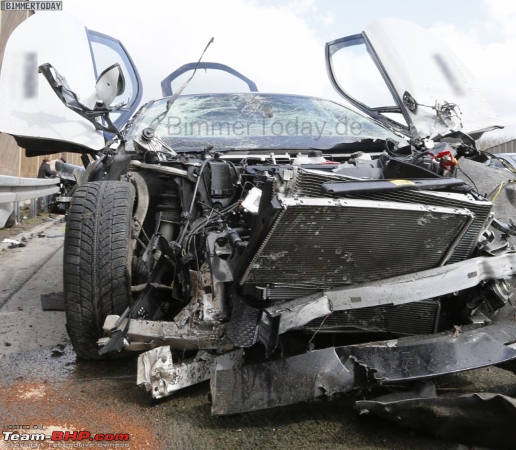 International Supercar Crashes-bmwi8unfallautobahncrash2750x655.jpg