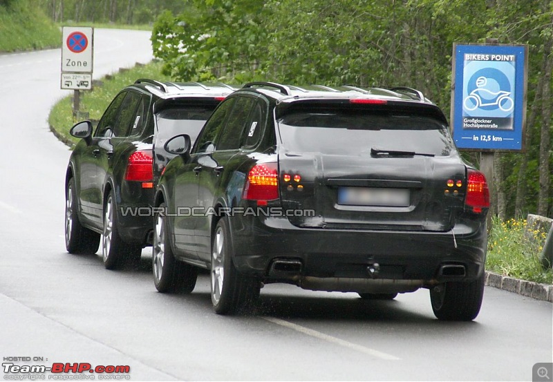 Next Generation Porsche Cayenne Spied.-984576.jpg