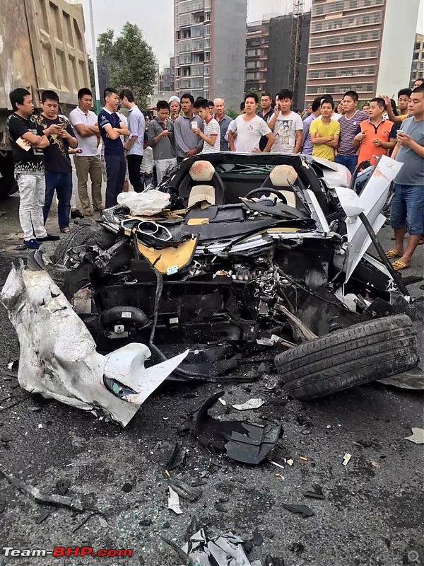 International Supercar Crashes-lamborghiniaventadorcrashchina2.jpg