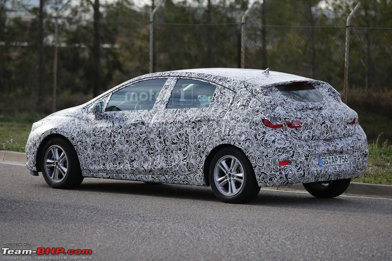 All-new Chevrolet Cruze hatchback revealed-2.jpg