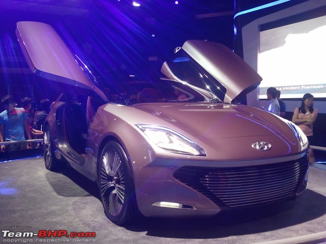 Hyundai introduces Ioniq, offering choice of three electrified powertrains-20131124-18.09.45.jpg