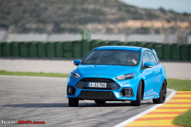 2016 Ford Focus RS-zcuccmzwhg3yg2f0na5i.jpg