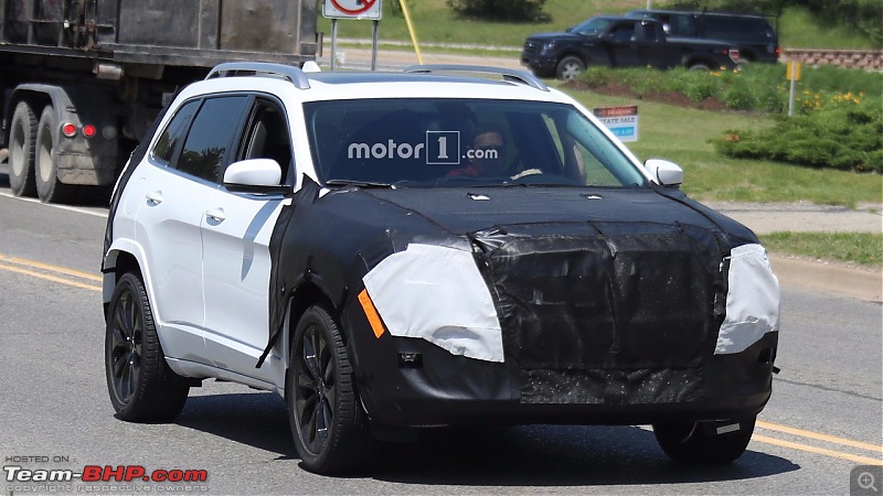 2018 Jeep Cherokee spotted testing in USA-2018jeepcherokeespyphoto.jpg