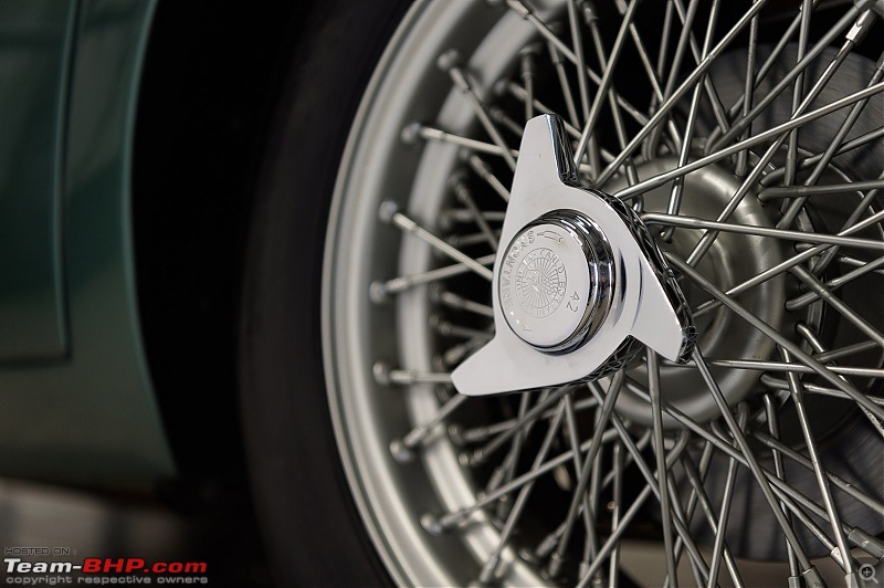 2018 Aston Martin DB4 GT Continuation - A new old car-db4_gt_continuation_wheel.jpg