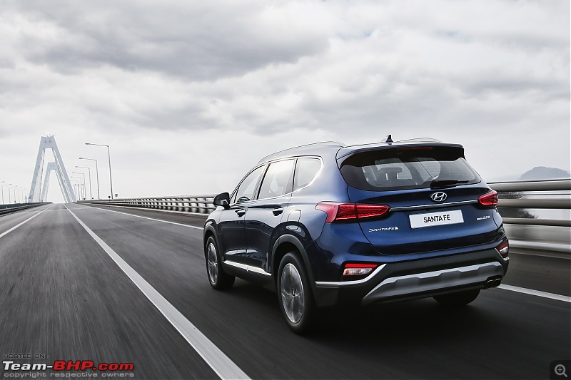 The 4th-gen Hyundai Santa Fe-2019hyundaisantafe94.jpg