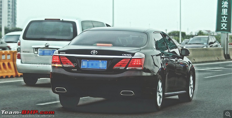 Through my eyes - The automotive scene in China!-toyota-crown.jpg