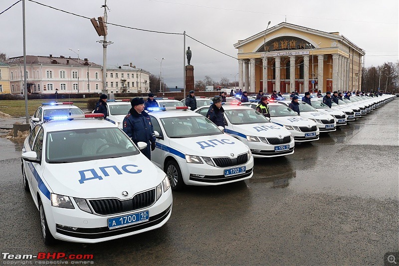 Ultimate Cop Cars - Police cars from around the world-skoda_octavia_ruska_policie_2019_nove_foto_03.jpg