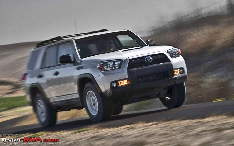 Next-gen 2010 Toyota 4Runner-True blue SUV!!-163_099_08z2010_toyota_4runnerdriver_side_passenger_side_front_three_quarter_in_motion.jpg