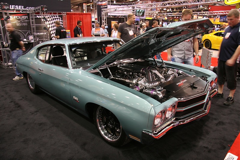 Sema 2009-duramaxchevelle1.jpg