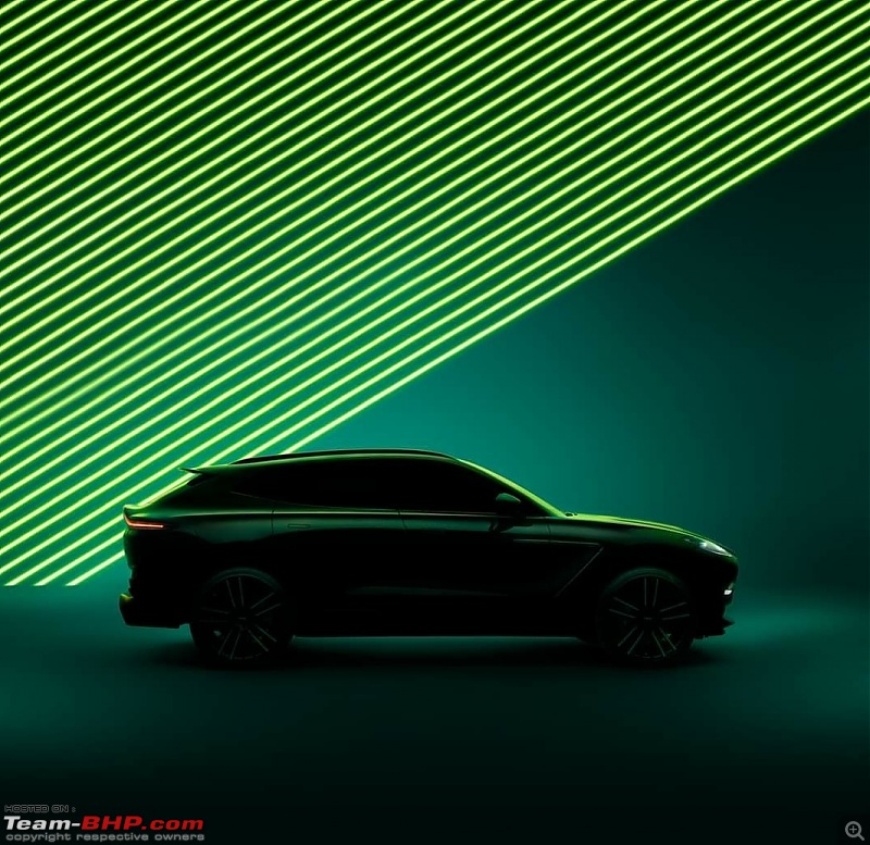 2023 Aston Martin DBX SUV-smartselect_20220122163903_facebook.jpg