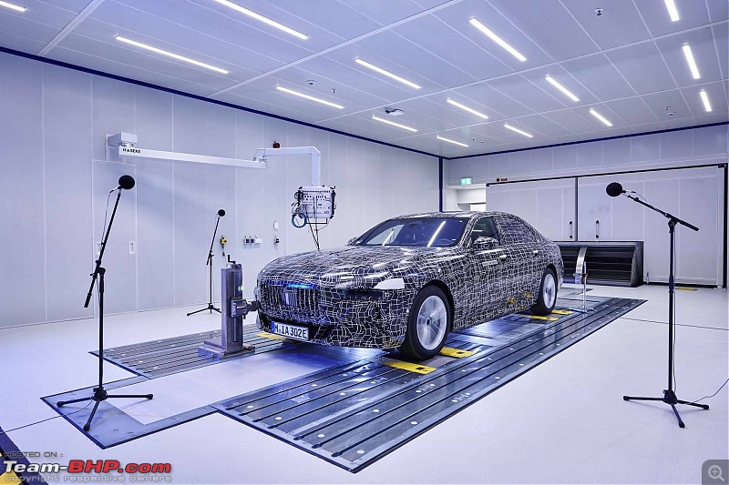 Next-generation BMW Design Philosophy & the 7-Series-i7-1.jpg