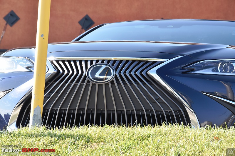 Lexus could tone down its spindle grille size; return to a more conservative look-y-13.jpg
