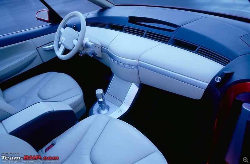 Stellantis designer wants to remove all screens from car interiors; find less intrusive alternates-7c454f_94409ceae6884cb6a28b372ea6cb4777_mv2_d_3000_1964_s_2.jpg