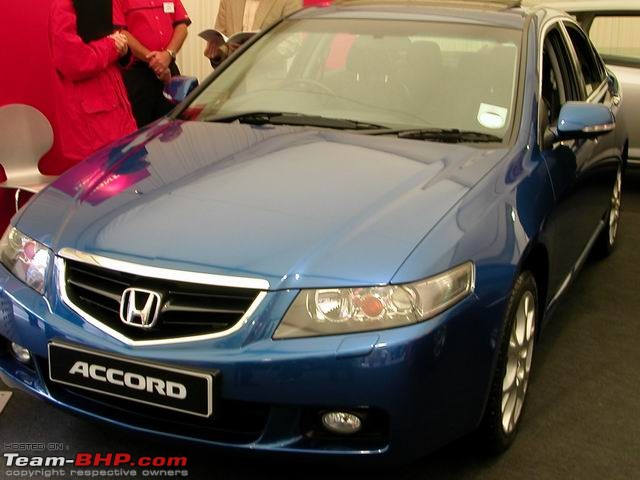 Auto show UK 2003!-accord.jpg