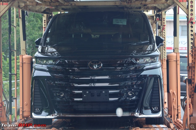 2024 Toyota Vellfire images leaked ahead of global unveil-fypm4qbamaa2pl4.jpg