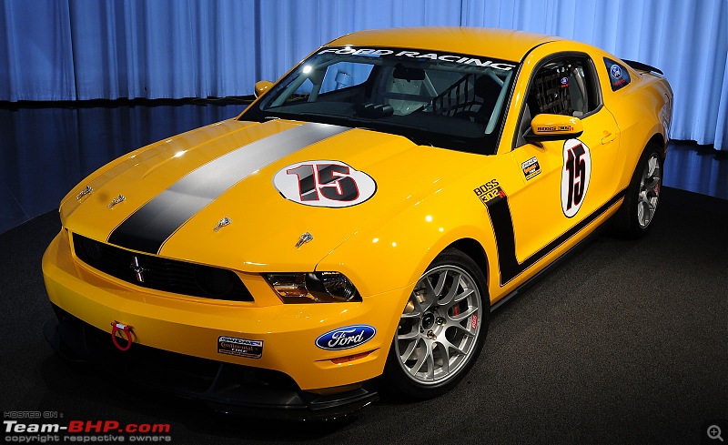 First official pics: 2010-11 Mustang 5.0 V8 GT and BOSS 302 R-fordmustangboss302r3.jpg