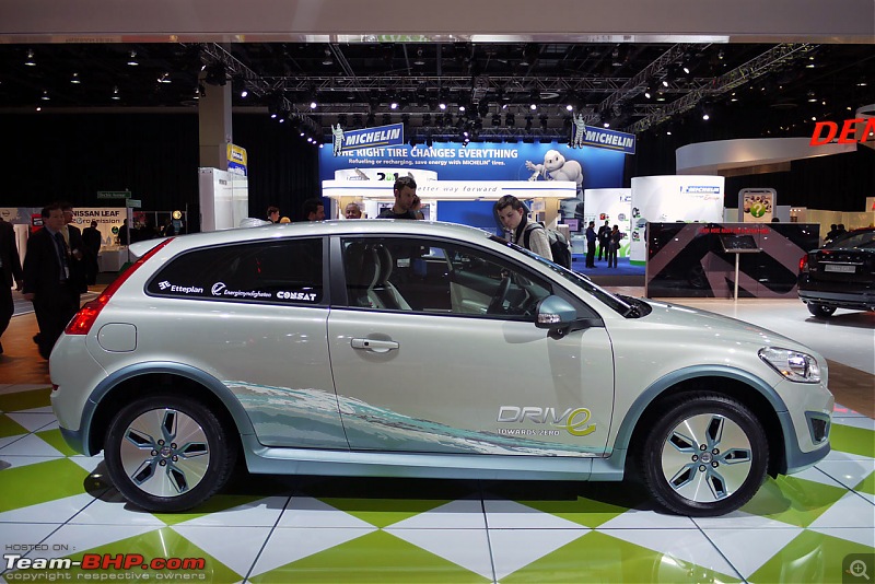 All the action of Detroit Motor Show 2010-volvoc30evlive06.jpg