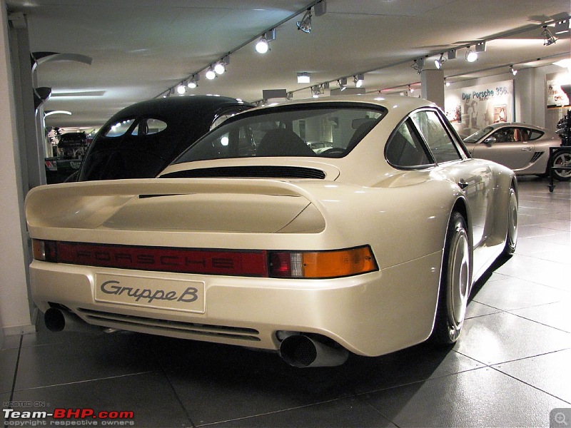 Porsche Model History!-porsche_959_concept_car_gruppe_b_1983_rear.jpg