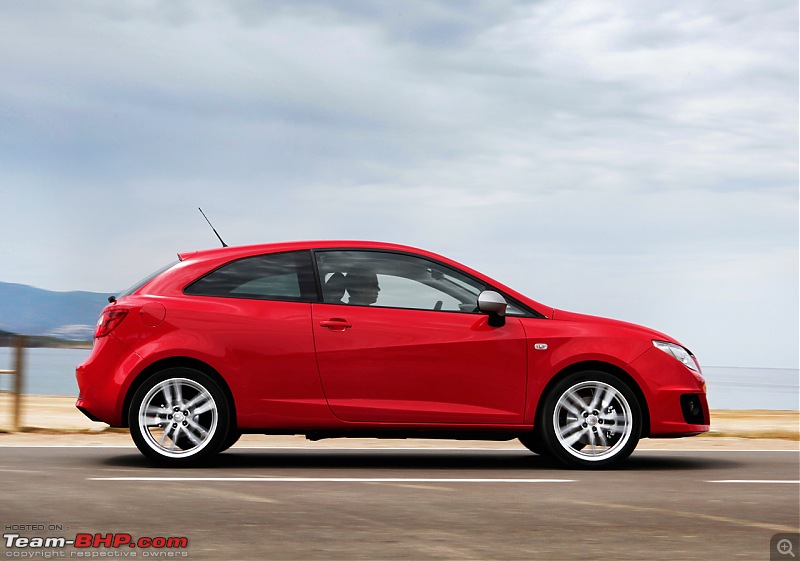 2010 SEAT Ibiza FR TDI-2621high.jpg