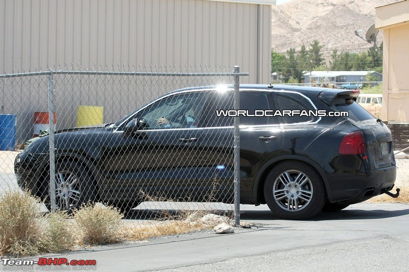 Next Generation Porsche Cayenne Spied.-tbhpnewcayane4.jpg