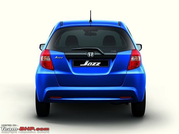 Facelifted Honda Jazz (From Russia)-hondajazz_2011_800x600_wallpaper_23.jpg