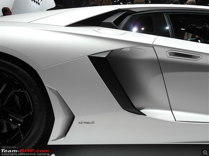Lamborghini Aventador LP700-4 - Now Launched!-sam_0329.jpg
