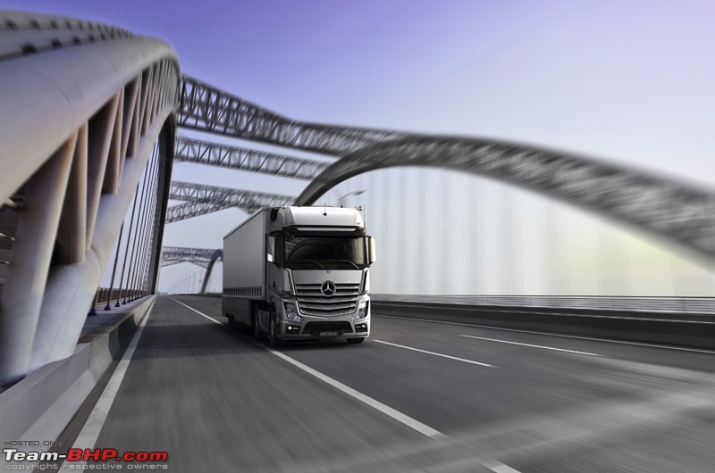 Welcome to a new dimension - The new Mercedes Benz Actros-01.jpg