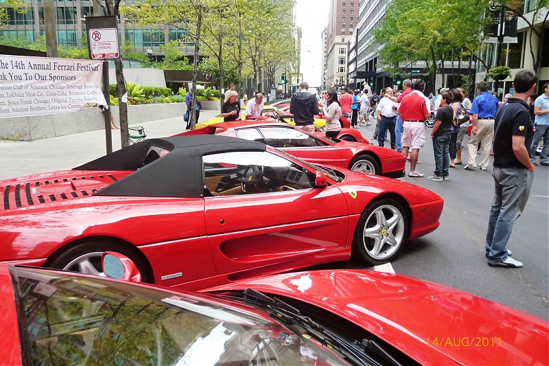 Ferrari mania at Chicago!-p1000521.jpg