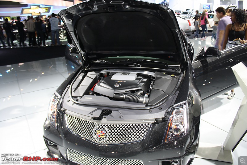 Los Angeles Auto show - 2011-cts_coupe_2012_bay.jpg