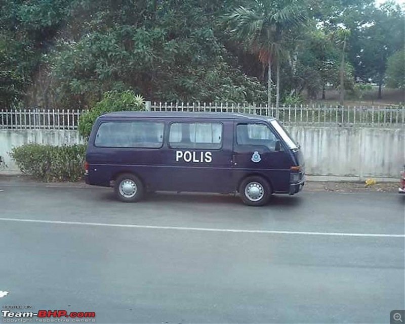 Ultimate Cop Cars - Police cars from around the world-image030.jpg