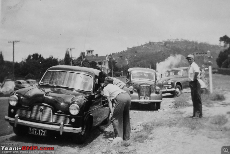 The Iconic Queen Elizabeth's Diamond Jubilee - Glimpses of Her Rendezvous With Cars!-headcopleading-queensentourage.jpg