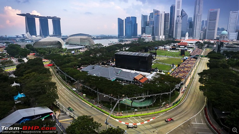 2015 Formula 1 Singapore GP-race-pic.jpg