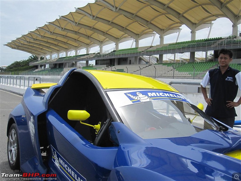 Driving a Formula Renault at the Michelin Pilot Experience, Sepang!-sepang-4-large.jpg