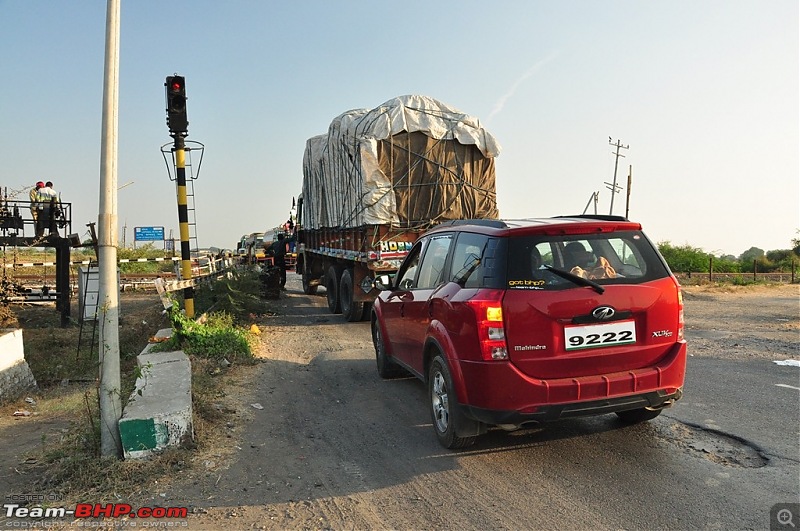 The "Duma" comes home - Our Tuscan Red Mahindra XUV 5OO W8 - EDIT - 10 years and  1.12 Lakh kms-dsc_0367.jpg