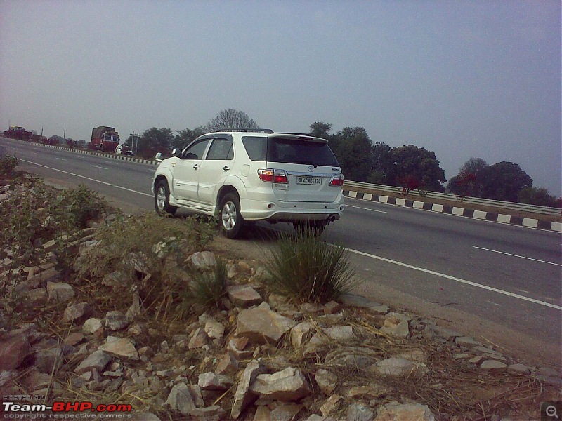 Obelix, the Invincible Toyota Fortuner! 2,00,000 km and going strong! EDIT: Sold!-2.0-rear-jaipur-highway.jpg