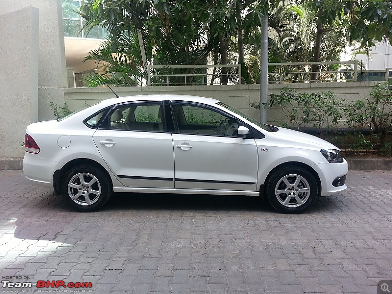 My Black VW Vento TSI. EDIT: 9 years and 71,000 km up!-side-view.jpg